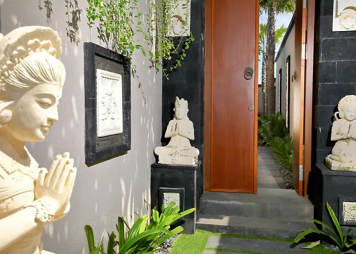 The Banyumas Suite Villa Legian